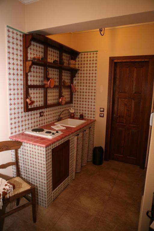 Roes Suites Káto Loutrákion Rom bilde